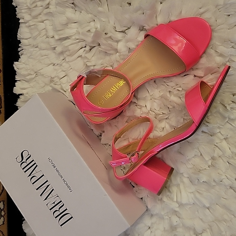 Dream Pairs Neon Pink PU open toe ankle strap low block chunk heel sandal 8 NEW…